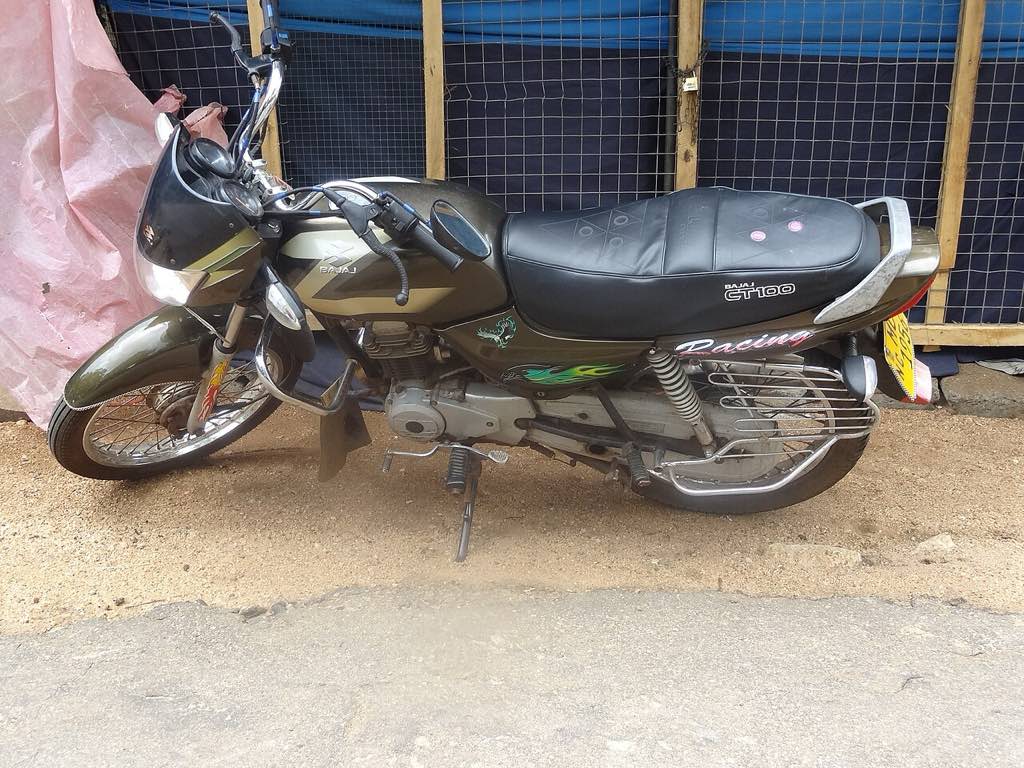 Bajaj CT 100 photo