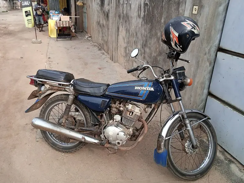 Honda CG125 photo