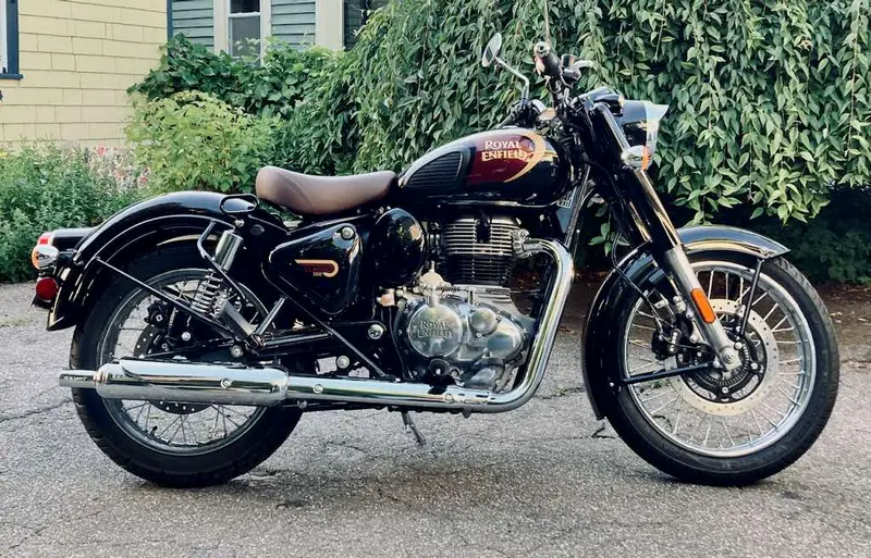 Royal Enfield Classic 350 photo